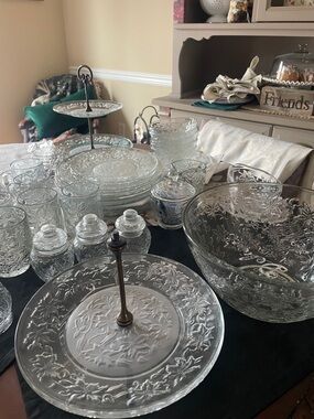 Princess House Clear Glass Fantasia -Pattern Dinnerware Set